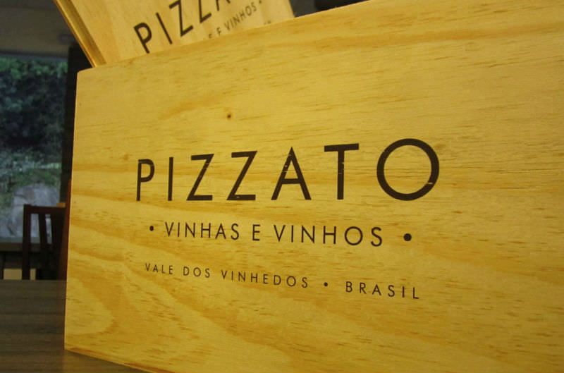 pizzato-vinhas-e-vinhos-1-1-1.jpeg